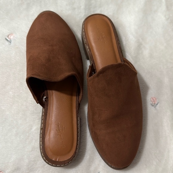 Brown Target Mules - Picture 2 of 4